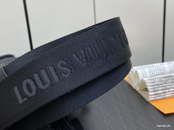 VUITTON Nano LOUIS Christopher 0106